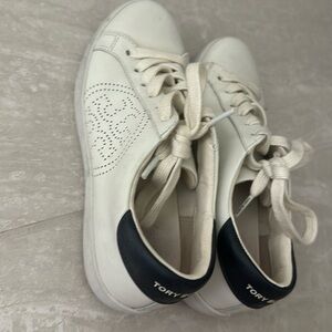Tory Burch tennis shoes white and dark blue size 5
